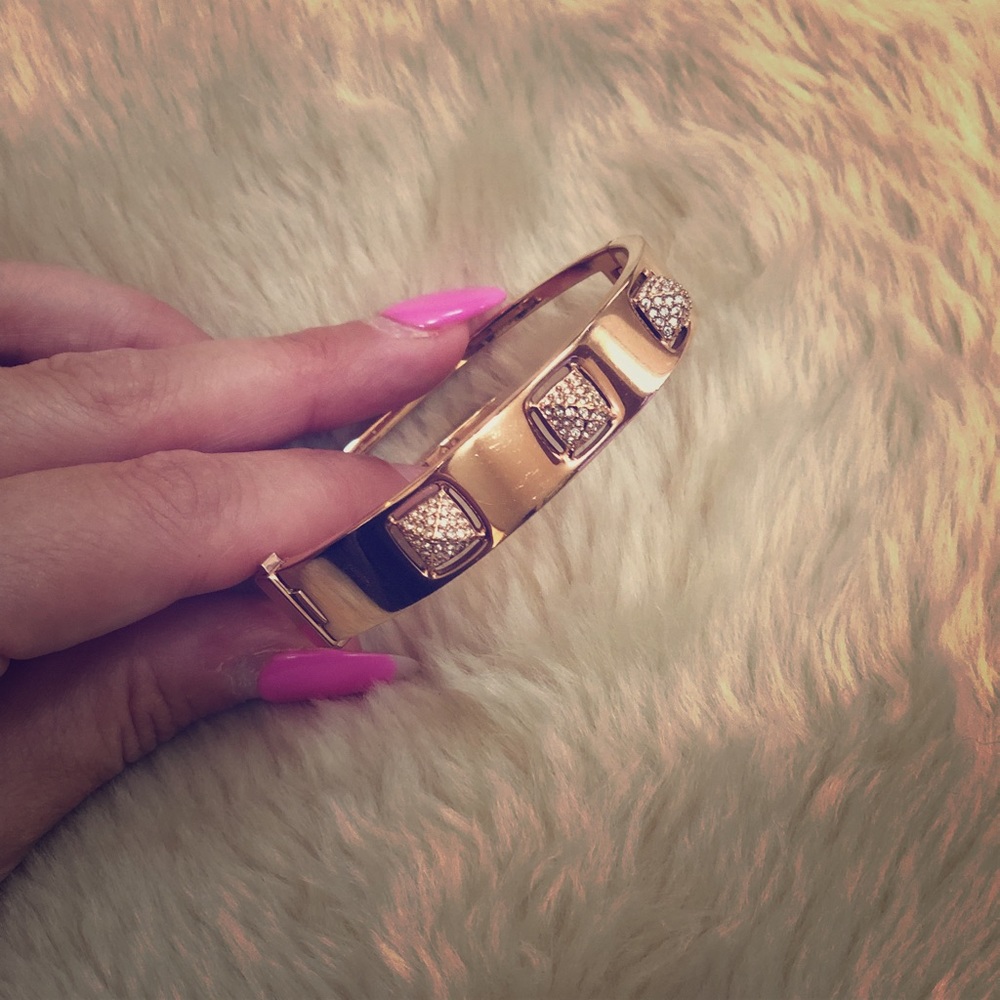 Gorgeous Swarovski bracelet- Rose Gold